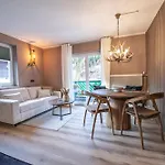 Peak Apartment *