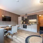 Apartment Peak *
